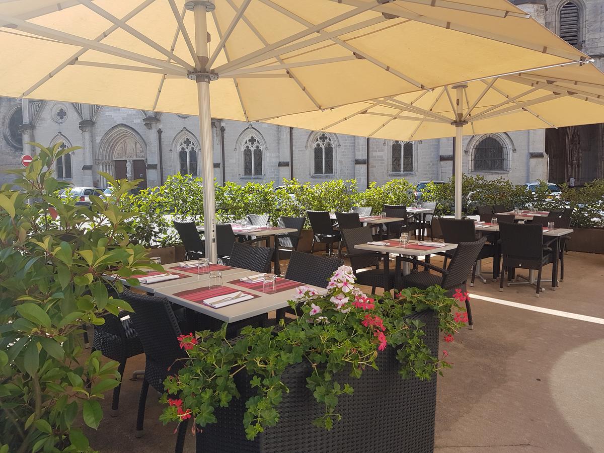 Le Corbeau Otel Auxonne Dış mekan fotoğraf
